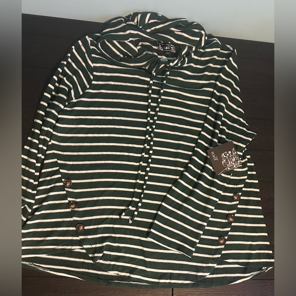 Naïf brand 1X green and white striped hoody